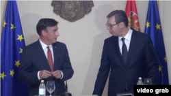 Arhiva - Izvestilac Evropskog parlamenta za Srbiju Dejvid Mekalister i predsednik Srbije Aleksandar Vučić u Beogradu, 14. maja 2018.