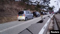 Pukotine na putevima u Vadžimi (Foto: Mandatory credit Kyodo via REUTERS)