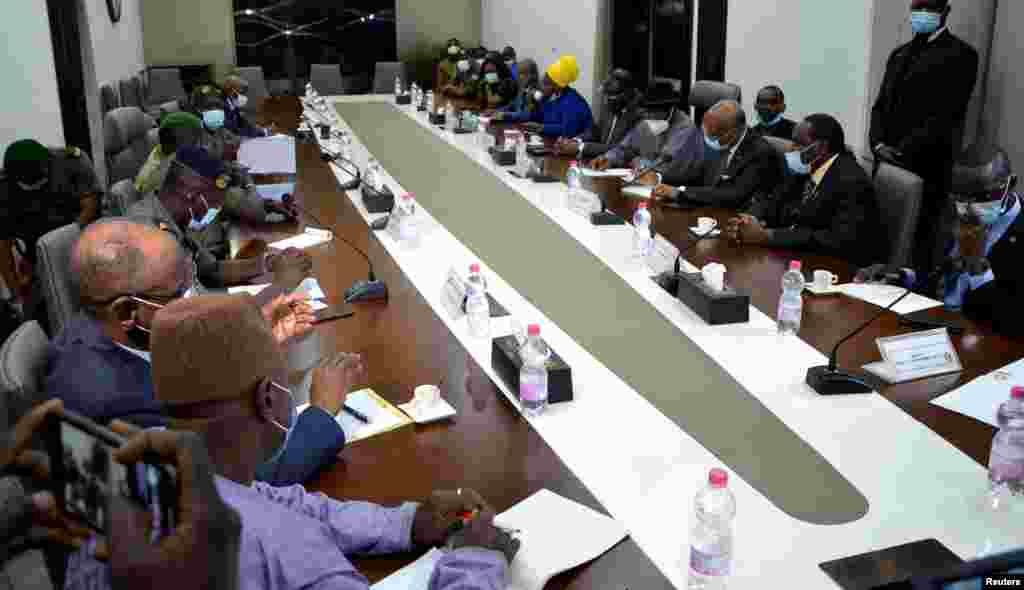 Ujumbe wa upatanishi wa ECOWAS wakutana na viongozi wa mapinduzi wa Mali