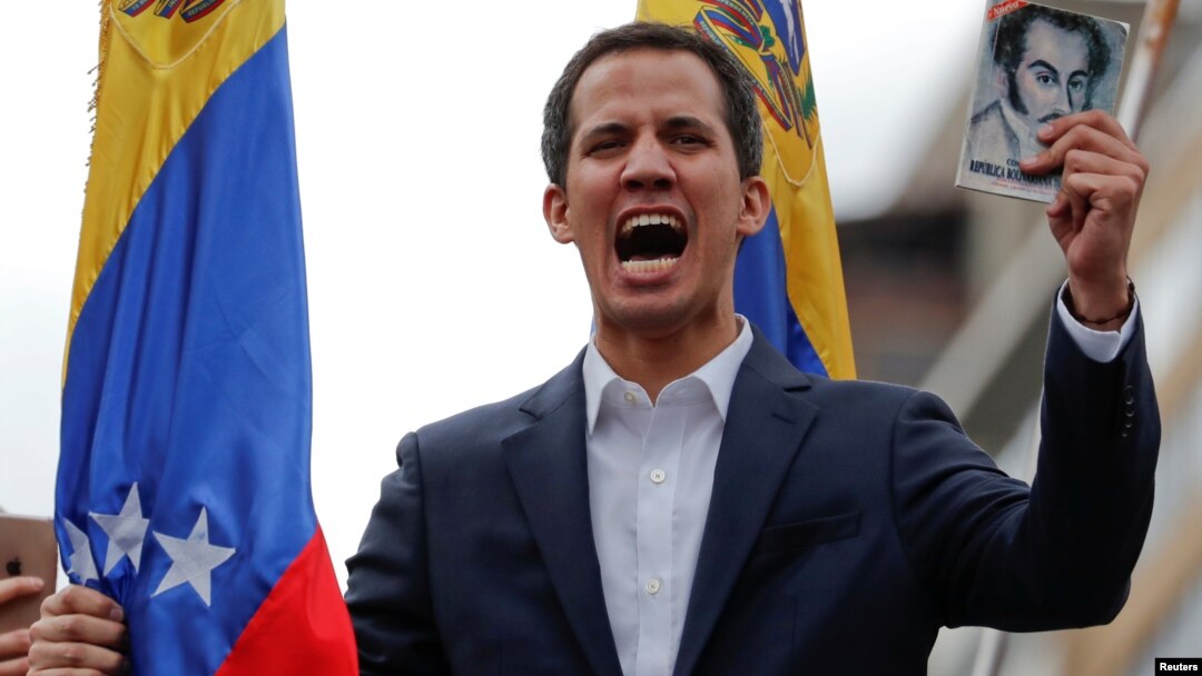 Juan Guaido, anggota parlemen yang beroposisi menyatakan diri sebagai presiden sementara Venezuela (foto: dok).