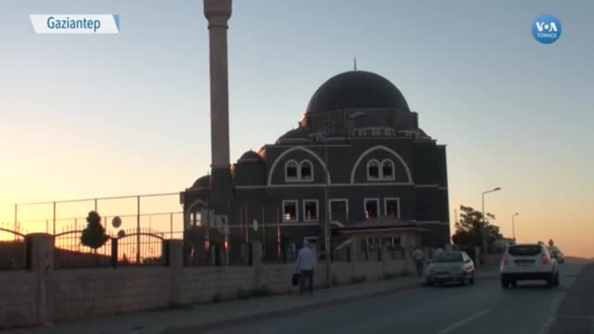 Gaziantep'te Normallesme Sürecinde İlk Bayram Namazı