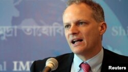 Según Alejandro Werner, del FMI, el reto para muchos países latinoamericanos es aprovechar la actual situación para ahorrar.