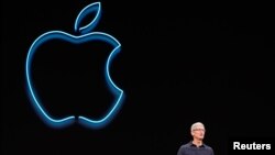 La demostración del software de este lunes es un rito anual que Apple hace para cientos de programadores al final de la primavera. Este año, sin embargo, Apple está luchando con su desafío más grande desde que su visionario co-fundador, Steve Jobs, murió hace casi ocho años.