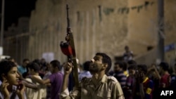 Ливия: бои идут в 50 км от Триполи