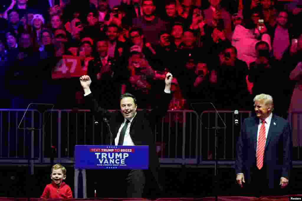 Elon Musk se hizo presente en el mitin masivo en apoyo al presidente electo, Donald Trump, en el Capital One Arena.