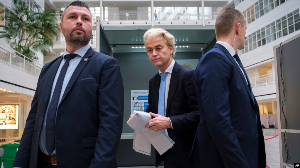 Holandë, anketat pas votimeve tregojnë fitoren e populistit Wilders