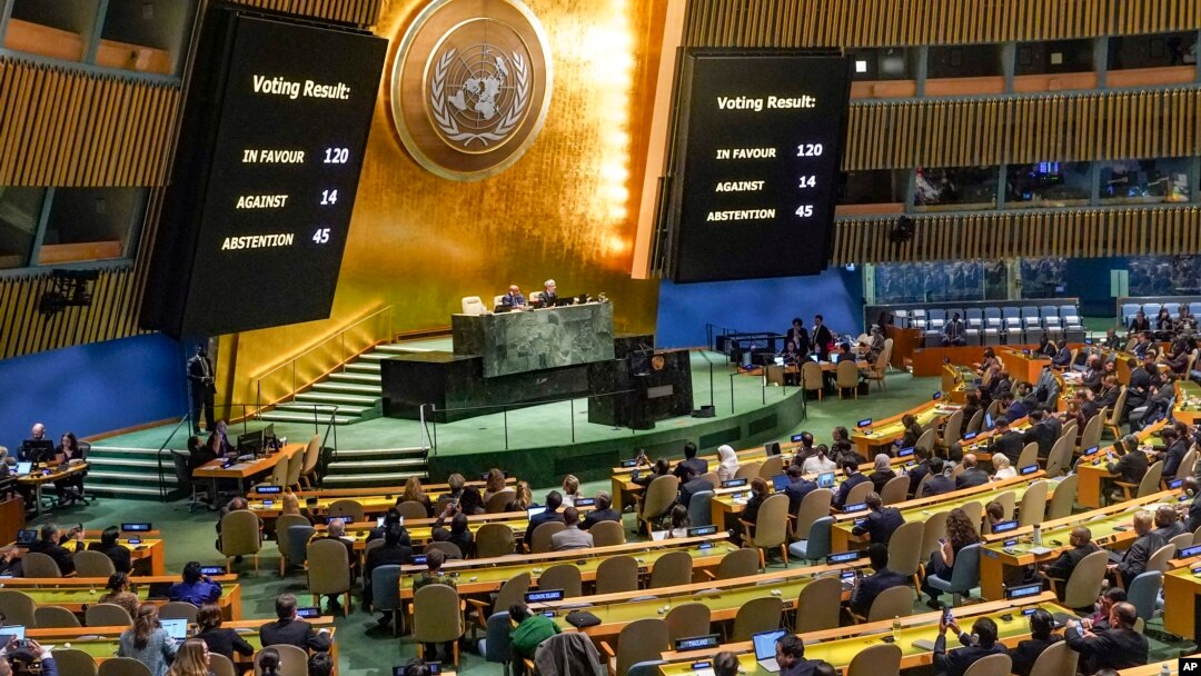 Генералното собрание на ОН гласа за примирје, додека Израел ја проширува својата воена операција