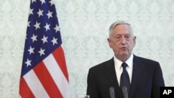 El secretario de Defensa de EE.UU., Jim Mattis, dice que el Pentágono respalda esfuerzos diplomáticos con Corea del Norte.