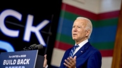 Joe Biden duke folur gjatë një aktiviteti elektoral në New Castle, Delauer (21 korrik 2020)