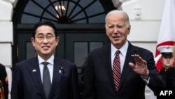 美国总统拜登和第一夫人吉尔·拜登2024年4月9日在白宫欢迎日本首相岸田文雄和夫人岸田裕子。