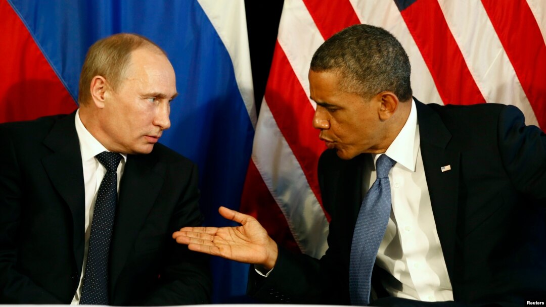 Tổng thống Mỹ Barack Obama và Tổng thống Nga tại một cuộc họp bên lề hội nghị G8. (Reuters/ Jason Reed)