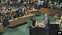 U.S. President Barack Obama addresses world leaders during the General Assembly at the United Nations, New York, 23 Sept. 2010