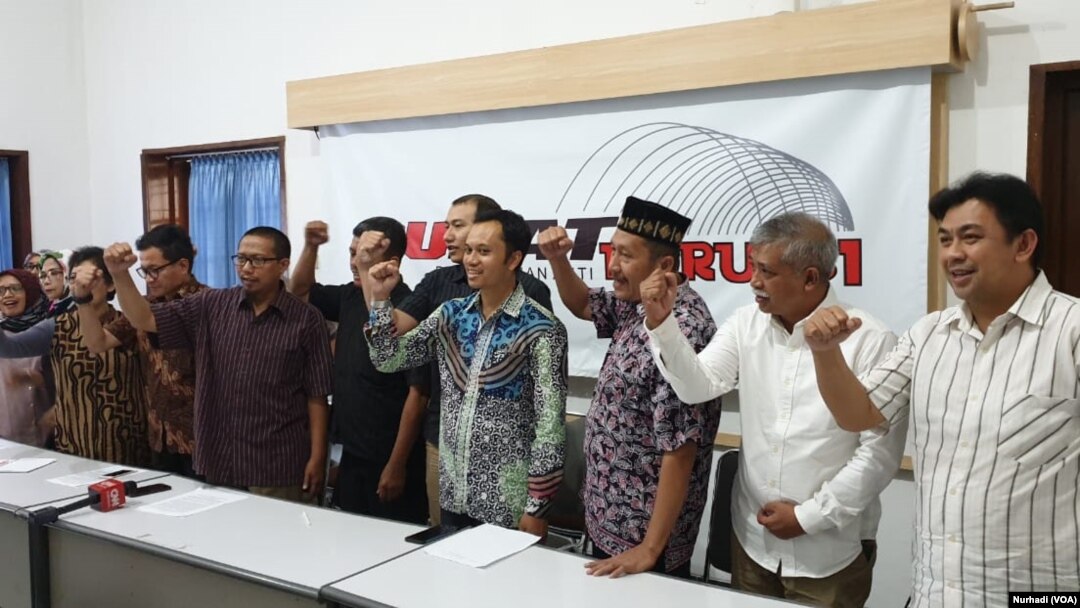 Para pegiat antikorupsi meminta presiden mengevaluasi kinerja Pansel Capim KPK. (Foto:VOA/Nurhadi )