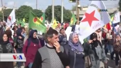 Kurdên Sûrîyê bi Pştgirîya HSD'ê li Kolanan Bûn