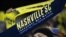 Un fan de Nashville SC brandit son écharpe lors du match contre Atlanta United, USA, le 28 février 2020. 