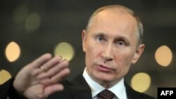 Putin saylovoldi kampaniyasi rahbarini ishdan oldi