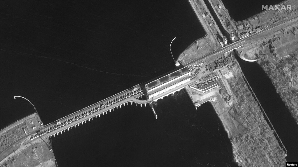 Hình ảnh vệ tinh cho thấy con đập thủy điện Kakhovka nằm trên sông Dnipro