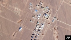 Esta fotografía satelital de Planet Labs PBC muestra edificios dañados en el Centro Espacial Shahroud de la Guardia Revolucionaria en la provincia de Semnan, Irán, el martes 29 de octubre de 2024.