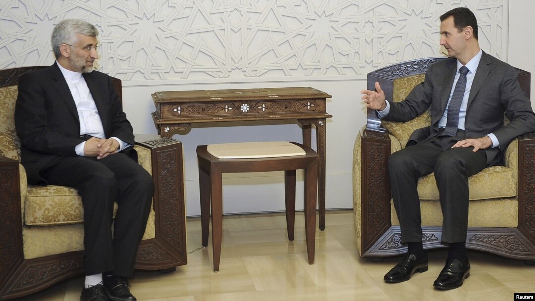 Presiden Suriah Bashar al-Assad saat menerima Ketua Dewan Keamanan Nasional Iran, Saeed Jalili di Damaskus (foto: dok). Iran berjanji memberikan dukungan penuh bagi rakyat Suriah.