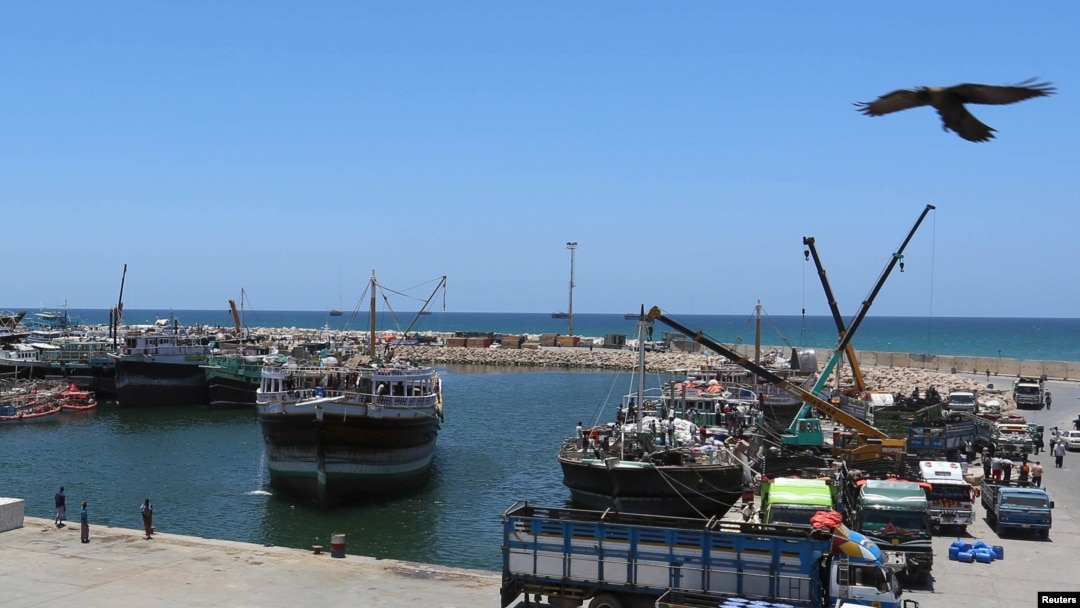 Suasana di Pelabuhan Bosaso, Puntland, Somalia, 19 April 2015. (Foto: dok). 