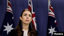 Perdana Menteri Selandia Baru Jacinda Ardern hadir dalam konferensi pers di Sydney, Australia, pada 8 Juli 2022. (Foto: Reuters/Loren Elliott)