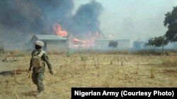 Sojojin Najeriya a bayan da suka fatattaki 'yan Boko Haram daga wani sansaninsu dake dajin Sambisa a Jihar Borno