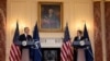 کنفرانس خبری آنتونی بلینکن، وزیر امور خارجه ایالات متحده، و ینس استولتنبرگ، دبیر کل ناتو در واشنگتن (چهارشنبه ۱۱ خرداد ۱۴۰۱) 