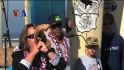 Ibadah Lintas Agama di 'Surf City'