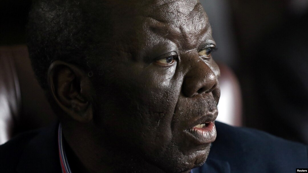 Morgan Tsvangirai, leader of the opposition party Movement for Democratic Change (MDC), speaks at a media conference in Harare, Zimbabwe, Nov. 16, 2017. 