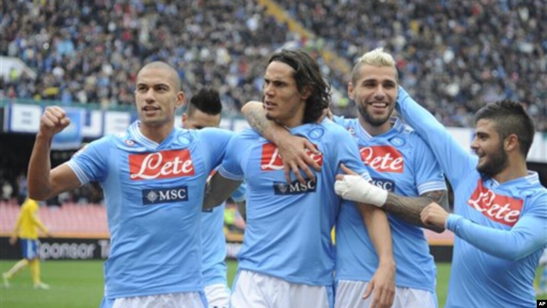 Para pemain tim Napoli dalam sebuah pertandingan. (Foto: Dok)