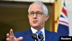 លោក Malcolm Turnbull នាយករដ្ឋមន្ត្រី​អូស្ត្រាលី​ថ្លែង​នៅ​ក្នុង​សន្និសីទ​កាសែត​មួយ​នៅ​វិមាន​សភា​អូស្ត្រាលី កាលពី​ថ្ងៃទី៣០ ខែវិច្ឆិកា ឆ្នាំ២០១៧។