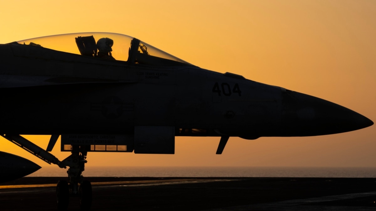 US says 2 Navy pilots shot down over Red Sea in apparent 'friendly fire' incident