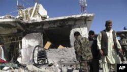 8일 아프가니스탄 남부 헬만드주 라시카르가에서 발생한 차량폭탄 공격 현장.