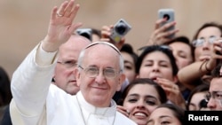 El papa Francisco durante su visita a Brasil confesará a sacerdotes y jóvenes, así como también se reunirá con los pobres y presos.