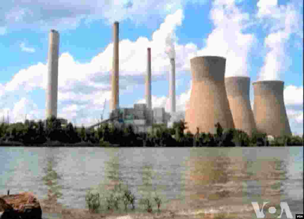 火力发电厂用煤发电给空气造成污染