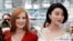 第70届戛纳国际电影节两位评委：美国演员杰西卡‧查斯坦（Jessica Chastain）和中国演员范冰冰在戛纳影城（2017年5月16日）。美联社和路透社这次发布的中国演员图片比较少，主要是范冰冰的。西方摄影师没有拍摄有些中国明星，这和她们的国际知名度不高有关。但中国媒体拍摄了不少中国演员、模特儿以及蹭红毯者的图片。