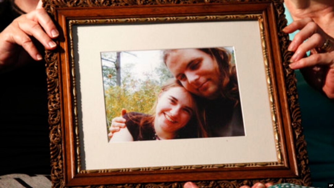 Foto pasangan suami istri Joshua Boyle dan Caitlan Coleman yang hilang di Afghanistan lima tahun lalu (foto: dok). 