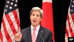 အမေရိကန်နိုင်ငံခြားရေးဝန်ကြီး John Kerry ဂျပန်နိုင်ငံ တိုကျိုစက်မှုတက္ကသိုလ်မှာ မိန့်ခွန်းပြောကြားစဉ် (၁၅ ဧပြီ ၂၀၁၃)