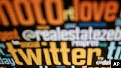 Advertisers Join the Search for Friends Online