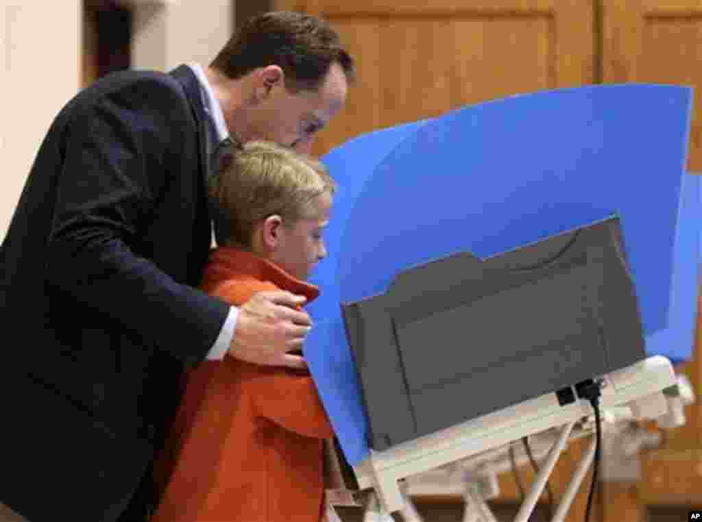 Mpiga kura akifanya uwamuzi wake