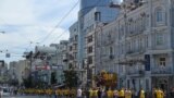Шведські фанати проходять традиційним фан-маршем вулицями Києва