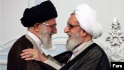 یکی از دیدار های عباس واعظ طبسی و علی خامنه‌ای