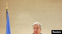 Katibu mkuu wa Umoja wa Mataifa Antonio Guterres alipohudhuria mkutano wa Barza la Haki za Binadam mjini Geneva. REUTERS