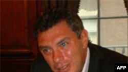 Борис Немцов призывает Обаму встретиться с российскими оппозиционерами