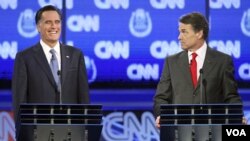 Mitt Romney i Rick Perry na predsjedničkoj debati u Las Vegasu