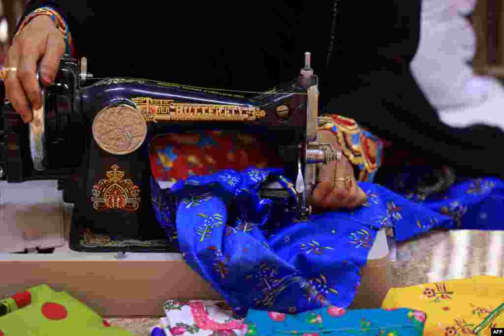 په متحده عربي اماراتو کې د لاسي صنایعو د فیسټیوال یوه څنډه &nbsp;