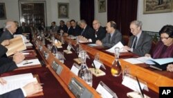 حکومه‌تی کاتی تونس له‌ میانه‌ی یه‌که‌م کۆبوونه‌وه‌ی خۆیدا، پـێـنجشه‌ممه‌ 20 ی یه‌کی 2011