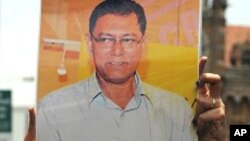 Mumbai Journalists Protest Killing of Crime Reporter