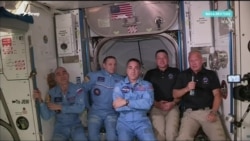 Экипаж коммерческого корабля Crew Dragon начал работу на МКС
