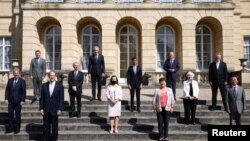 Foto de familia de los ministros de finanzas del G-7 reunidos en Lancaster House en Londres, Gran Bretaña, el 5 de junio de 2021.